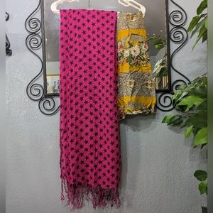 Vintage floral Neckerchief Scarf & Black Pink Star Miley Cyrus Scarf